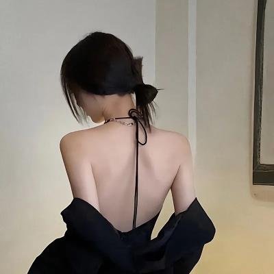 别担心，他不会走远的